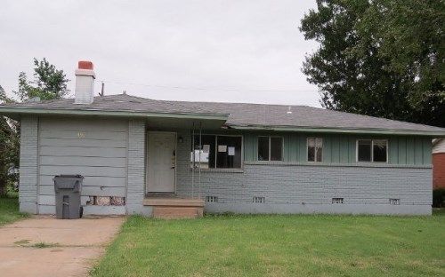 4921 NW Lindy Ave, Lawton, OK 73505