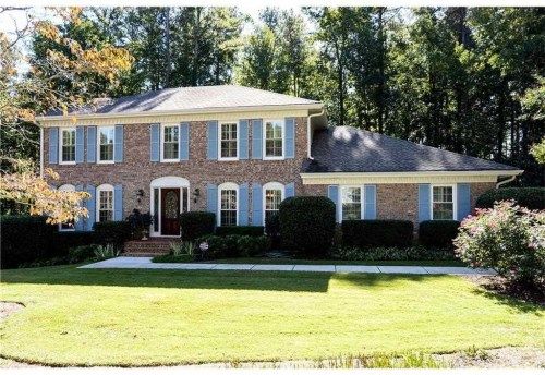 250 Hollyridge Way, Roswell, GA 30076