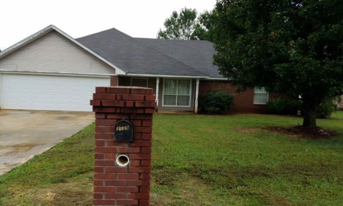 3139 Montclair Dr, Tupelo, MS 38801