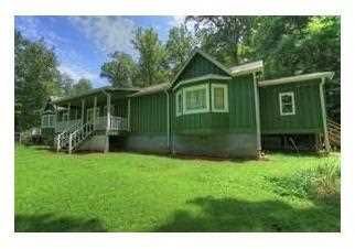 104 Moonbeam Dr, Dahlonega, GA 30533