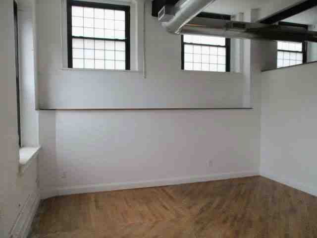 200 Lincoln Ave, Phoenixville, PA 19460