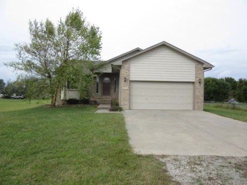 8455 S Spruce St, Haysville, KS 67060