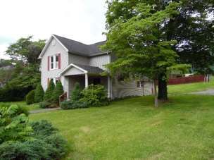 301 Wyandotte Ave W, Big Stone Gap, VA 24219