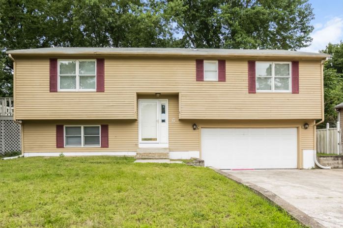 20 Arlee Streets, Warwick, RI 02889