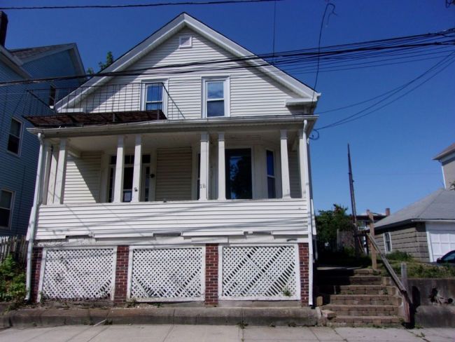 18 Alton St, Providence, RI 02908
