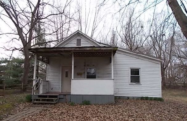 511 S Wyandotte St, Taylorville, IL 62568