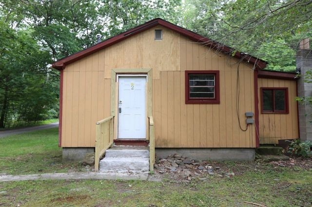 2 Burpo Ln, Kerhonkson, NY 12446
