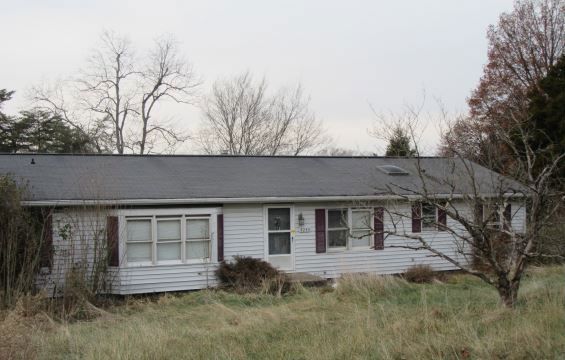 4240 Quarry Rd, New Albany, IN 47150