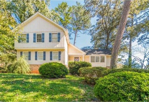 5450 Oquinn Ct, Stone Mountain, GA 30088