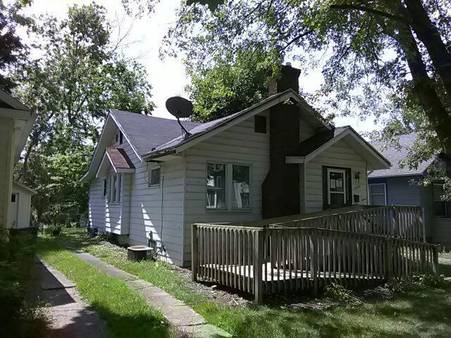 1232 Climax St, Lansing, MI 48912