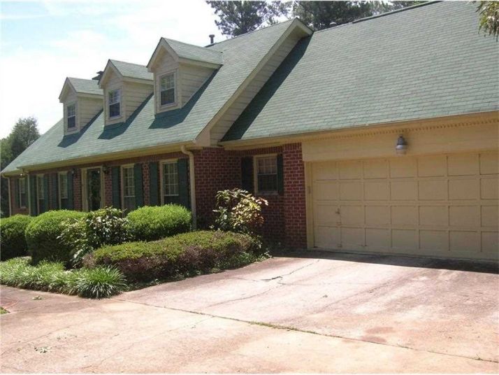 1963 Amber Leaf Ct, Jonesboro, GA 30236