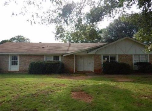 325 Navajo Dr, Montgomery, AL 36117