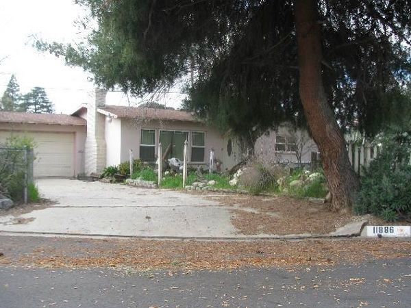 11886 Adams St, Yucaipa, CA 92399