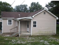 1505 W 38th St, Anderson, IN 46013