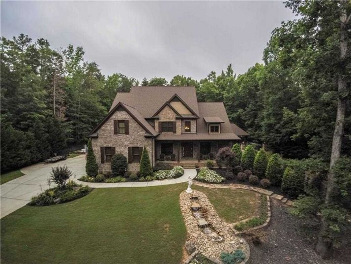 314 Carriage Ave, Jefferson, GA 30549