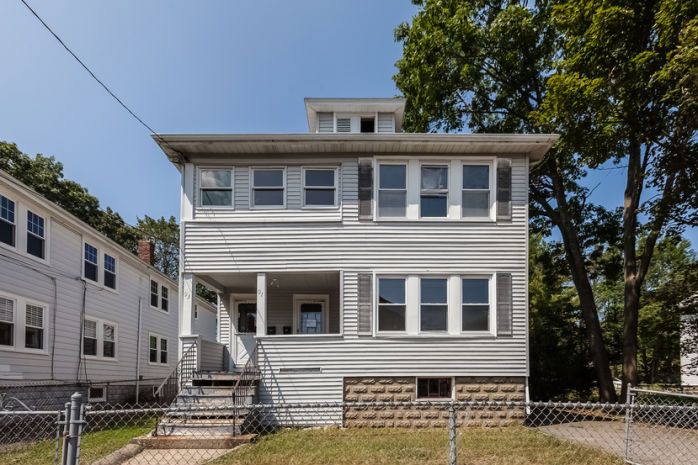 91-93 Sunnyside St, Hyde Park, MA 02136