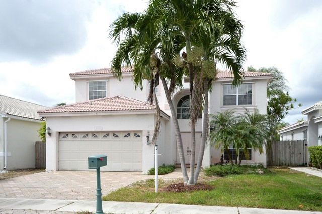 3143 Dogwood Ln, Pompano Beach, FL 33063