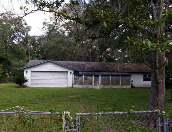 5036 Studio Dr, Zephyrhills, FL 33542