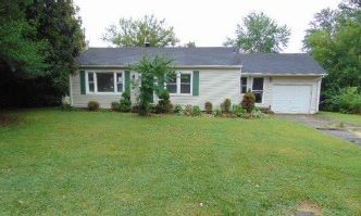 8706 Ferndale Rd, Louisville, KY 40291