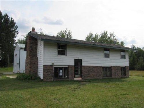 7818 Big Rice Lake Rd, Virginia, MN 55792