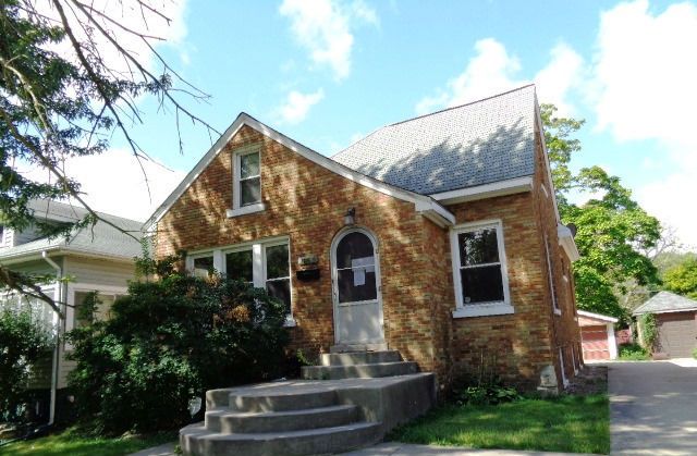 18012 Homewood Ave, Homewood, IL 60430