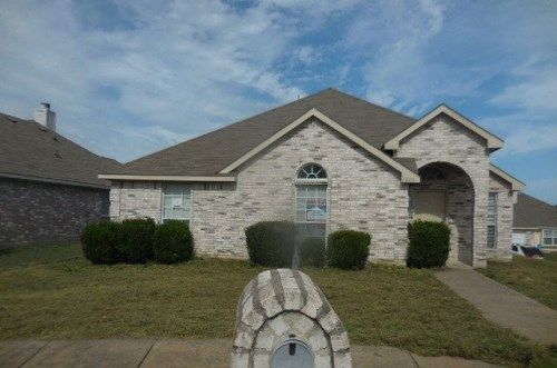 1320 Maple Ridge Dr, Mesquite, TX 75149