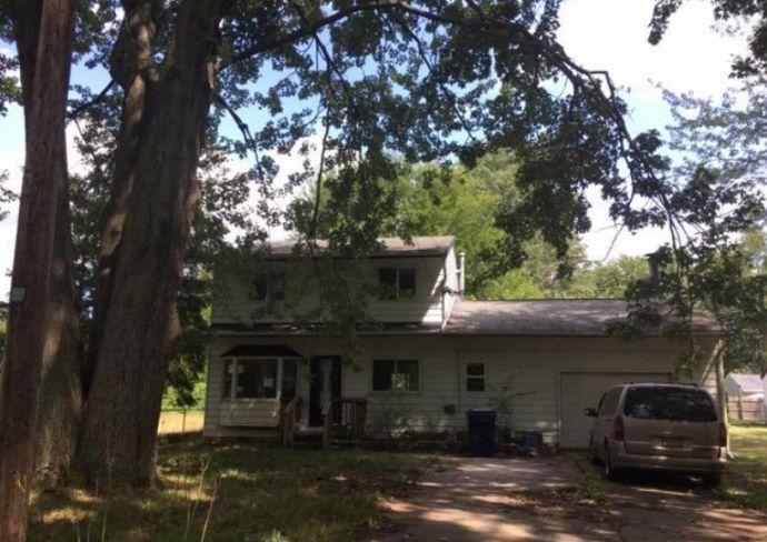 5848 Meade Rd, Sylvania, OH 43560