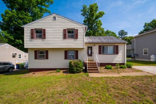 242 Bull Run Dr, Hopewell, VA 23860