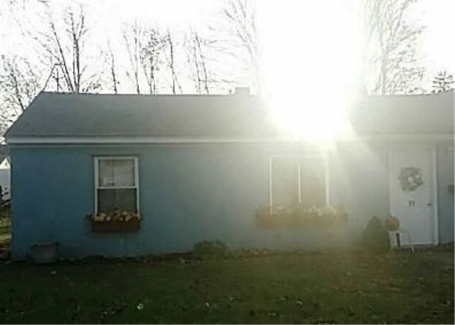 11 Clarendon Rd, Auburn, MA 01501
