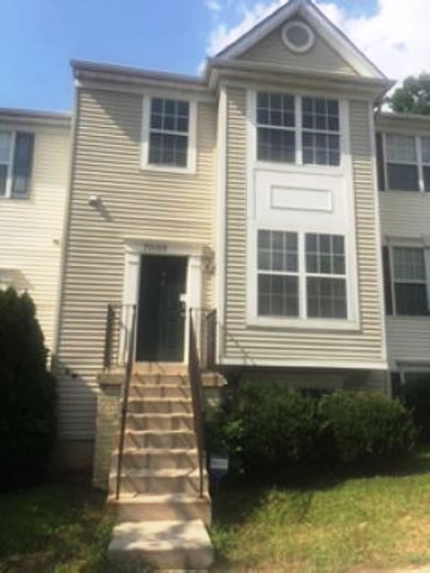 7002 Yellow Amber Ct, Capitol Heights, MD 20743