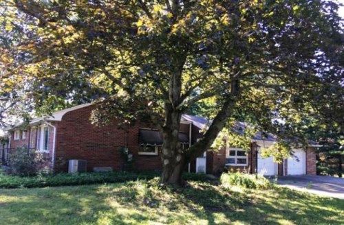 100 Mill Run Dr, Youngstown, OH 44505