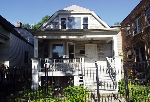 7204 S Artesian Ave, Chicago, IL 60629