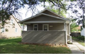 1128 Comfort St, Lansing, MI 48915