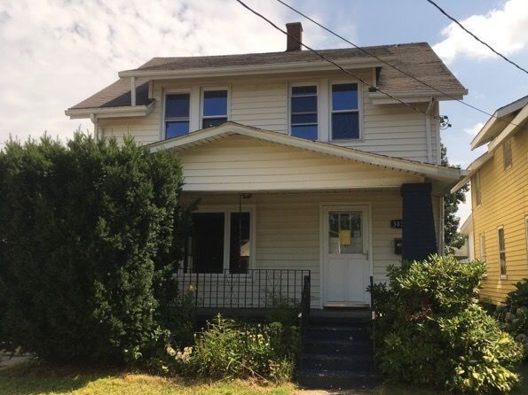 3035 Washington Ave, Erie, PA 16508