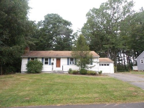 61 Woodbine St, Hamden, CT 06517