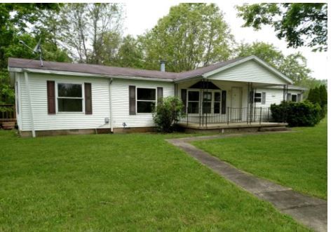 1300 Davis Memorial Rd, Peebles, OH 45660