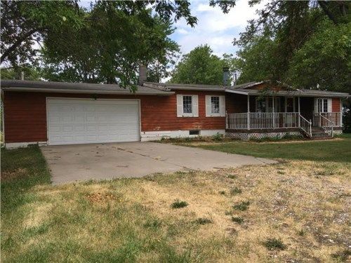 1363 E Ave, South Sioux City, NE 68776