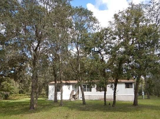 15709 Country Ln, Spring Hill, FL 34610