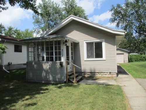 713 Jessop Ave, Lansing, MI 48910