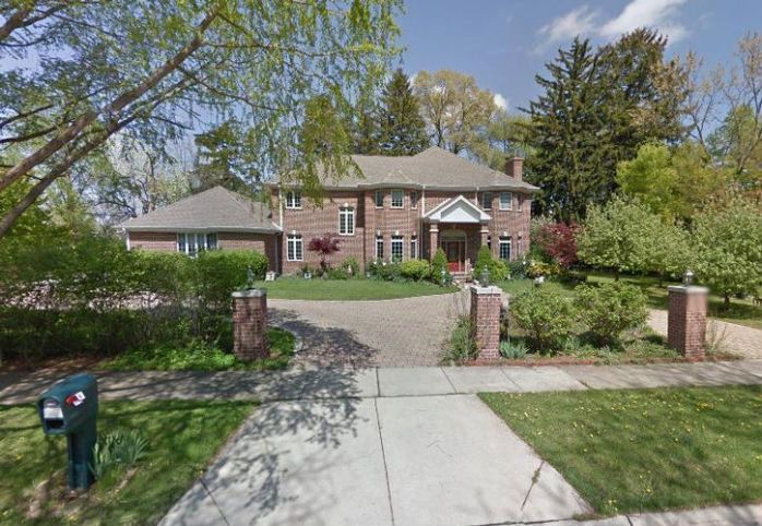 1091 PFINGSTEN RD, Northbrook, IL 60062