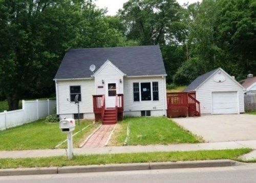 312 Ferry St, Eau Claire, WI 54703