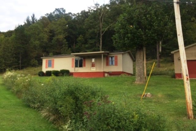 585 Scaffold Lick Rd, Quincy, KY 41166