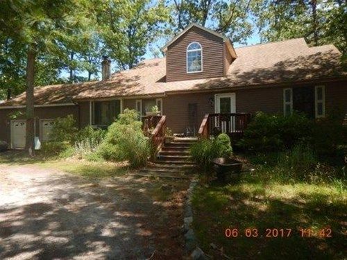 20 HOLLY PARK DR, Vincentown, NJ 08088