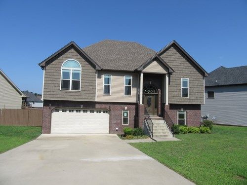 1756 Autumnwood Blvd, Clarksville, TN 37042