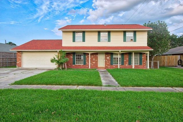 2669 Saturn St, Harvey, LA 70058