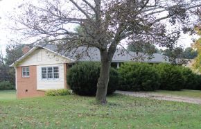 487 Kindig Rd, Waynesboro, VA 22980