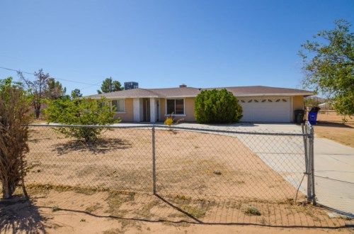 15350 Erie Rd, Apple Valley, CA 92307
