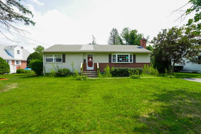 398 Theresa St, Fitchburg, MA 01420