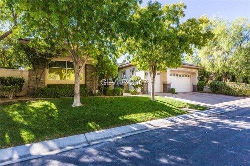 9821 Queen Charlotte Drive, Las Vegas, NV 89145