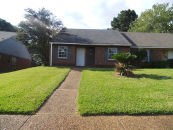 112 A Meadowwick Dr, Clinton, MS 39056